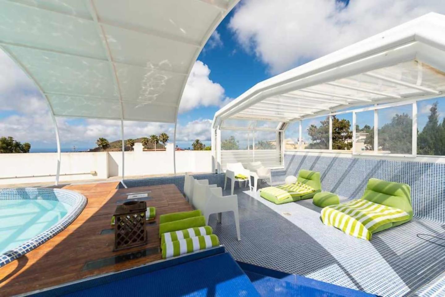 Amplia Villa De Lujo Con Piscina Climatizada Las Palmas de Gran Canárias Exterior foto