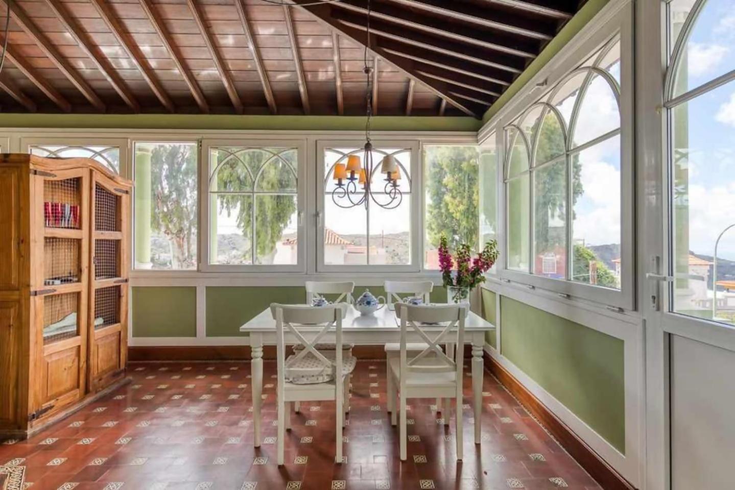 Amplia Villa De Lujo Con Piscina Climatizada Las Palmas de Gran Canárias Exterior foto
